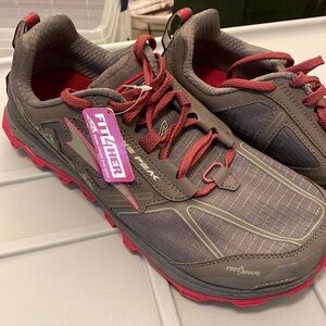 Altra Lone Peak 4